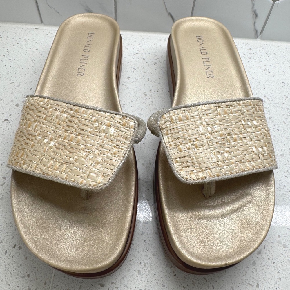 Donald Pliner Fifi Raffia Sandals Women 8.5 Gold Excellent Platform Slides